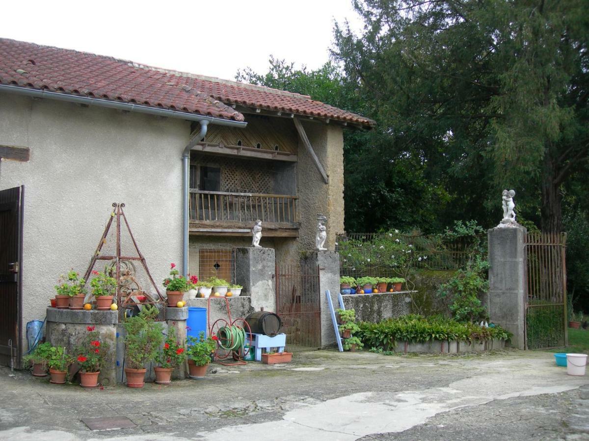 Bed and Breakfast Sous La Glycine Miélan Exteriér fotografie